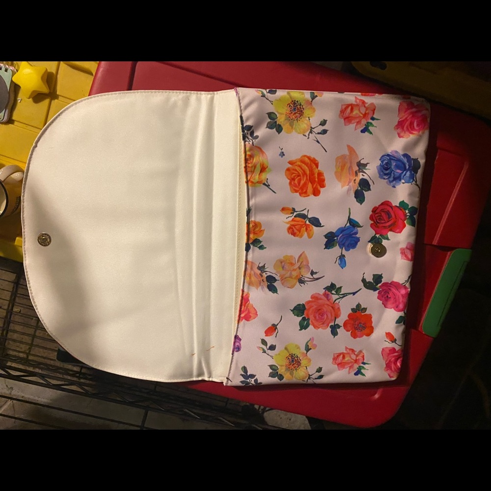 Laptop Case - Picture 3 of 6